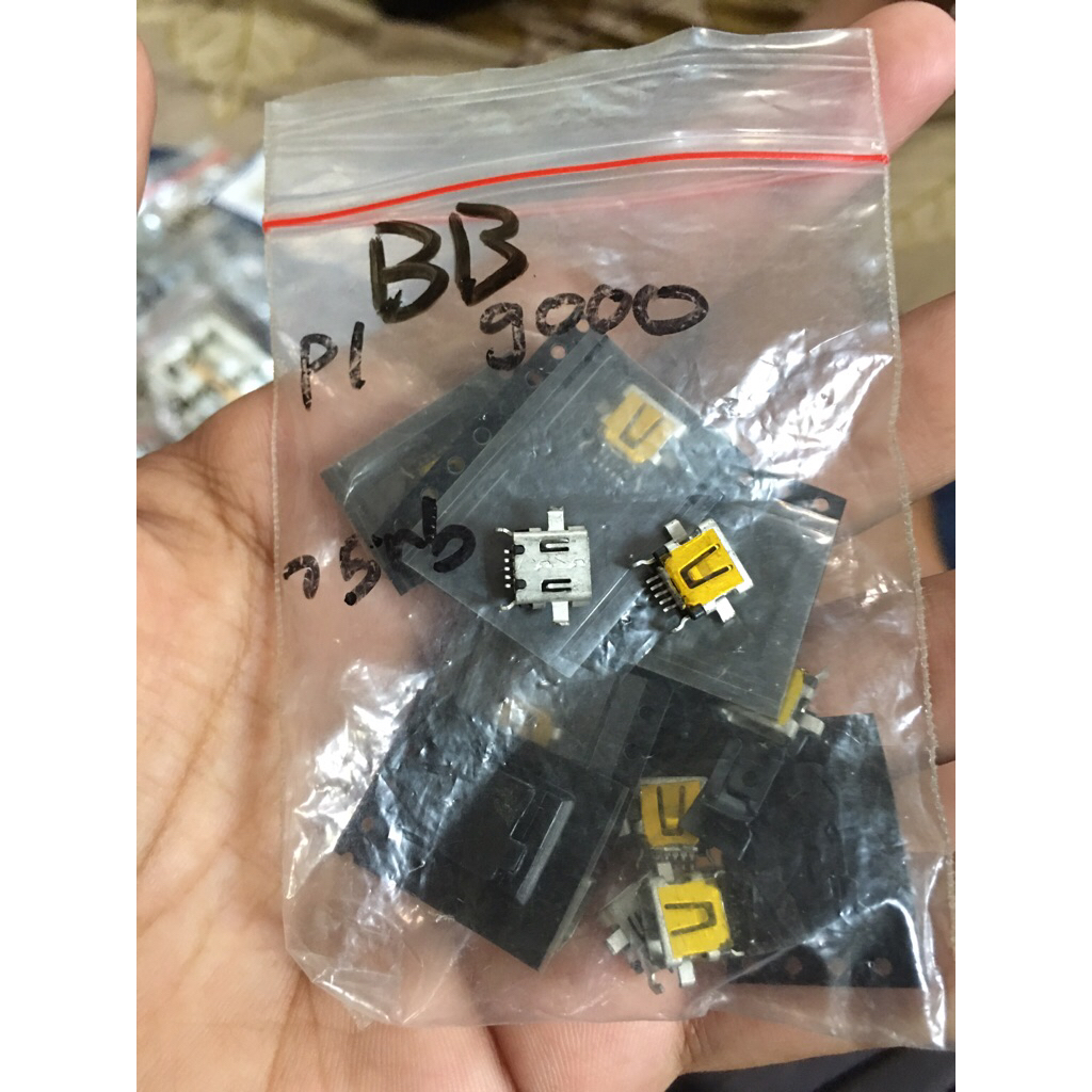 konektor cas charger BB bold 9000 BLACKBERRY 5 PIN kon con usb charge bawah plug in