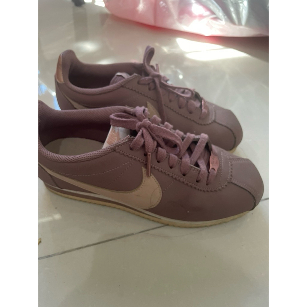 Nike sepatu preloved
