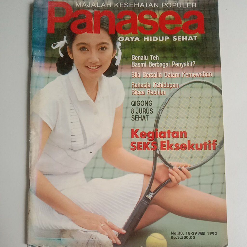 Majalah Panasea Tahun 1992 Cover Desy Ratnasari