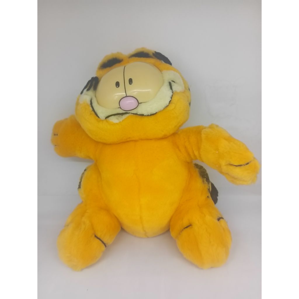 Boneka Garfield