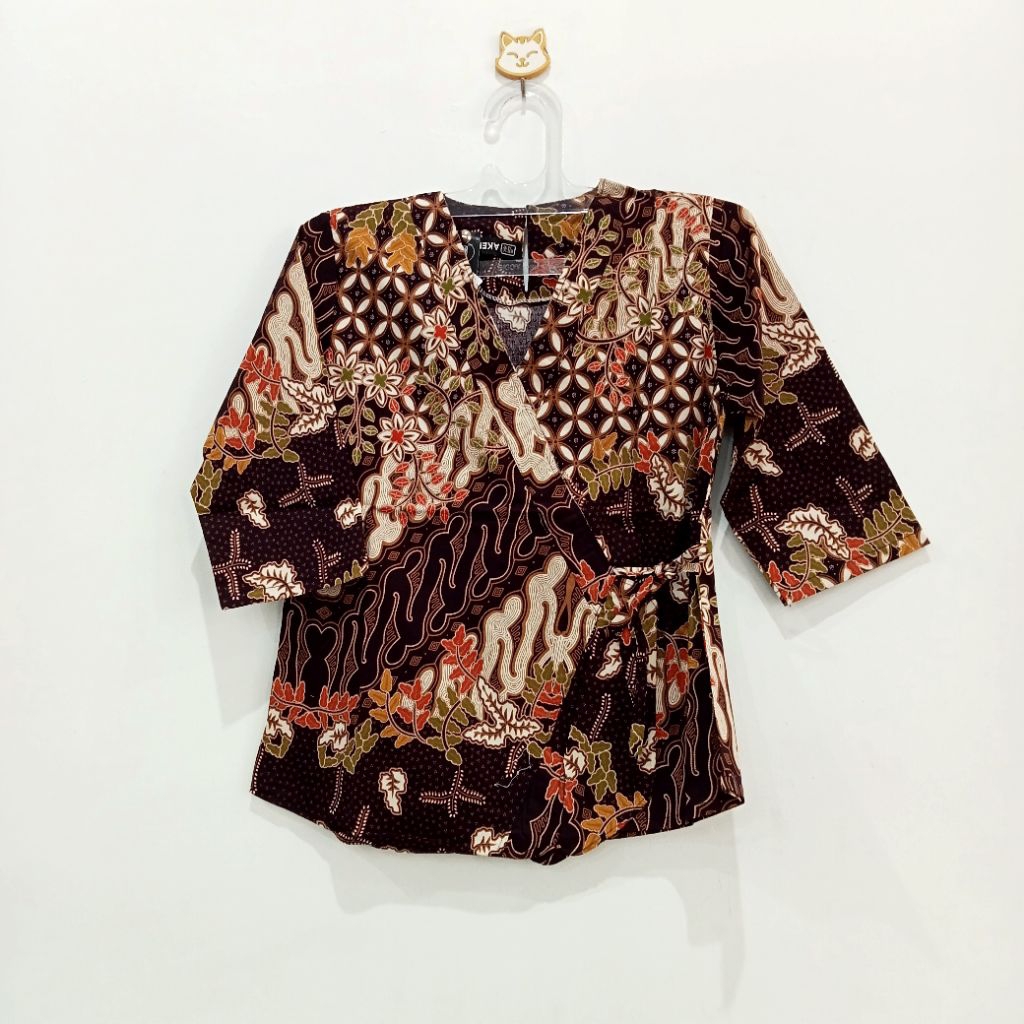 Atasan Batik Wanita/Atasan Batik Kekinian