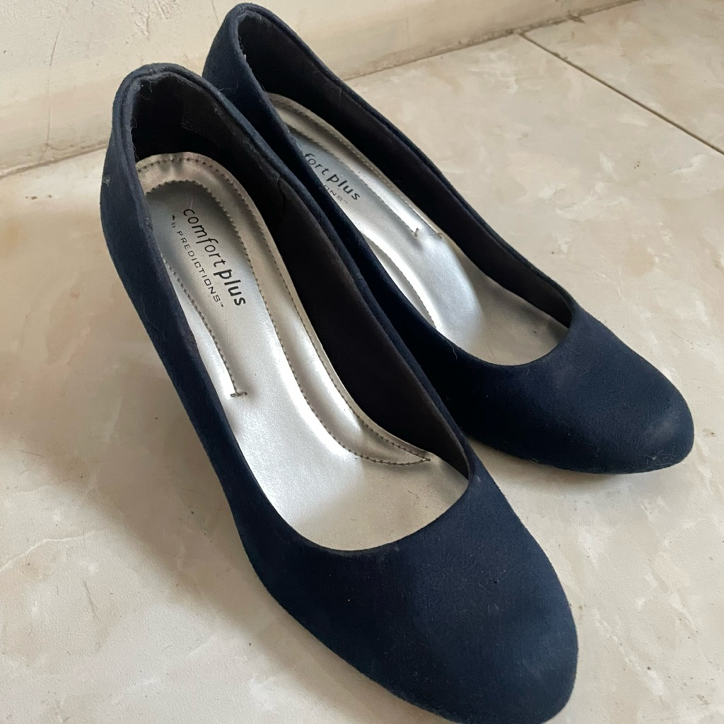Preloved sepatu hak tinggi heels kantor biru