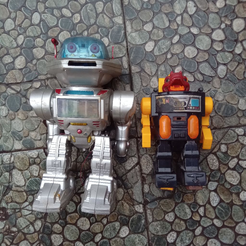 mainan robot jadul vintage lawas
