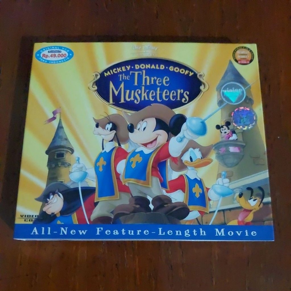 ( VCD ORIGINAL ) " THE THREE MUSKETEERS - MICKEY DONALD GOOFY " WALT DISNEY PICTURES