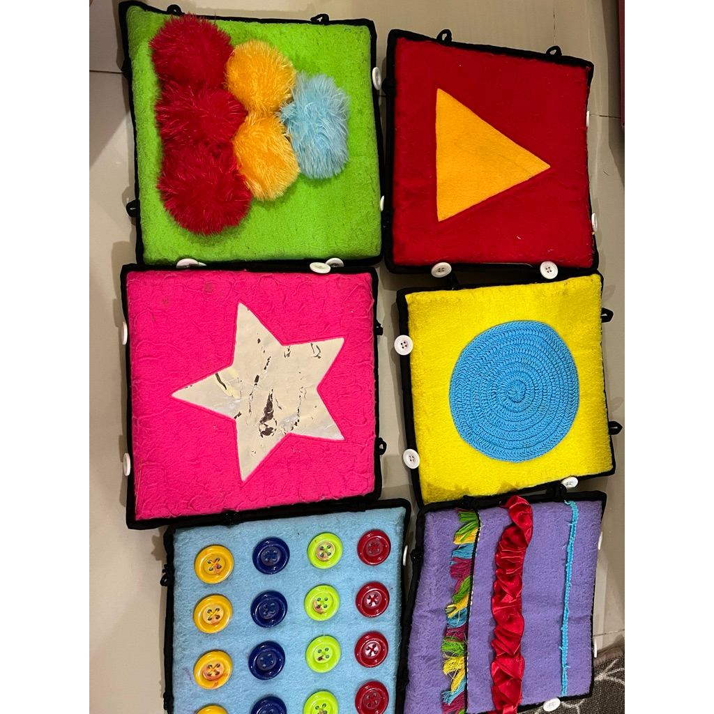 Mainan Sensori Motorik Bayi Kotak | Soft Sensory Busy Box | 4 - 12 Bulan