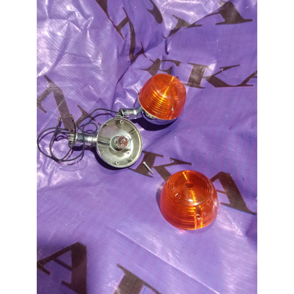 lampu sen honda cb100/cb125 stanley