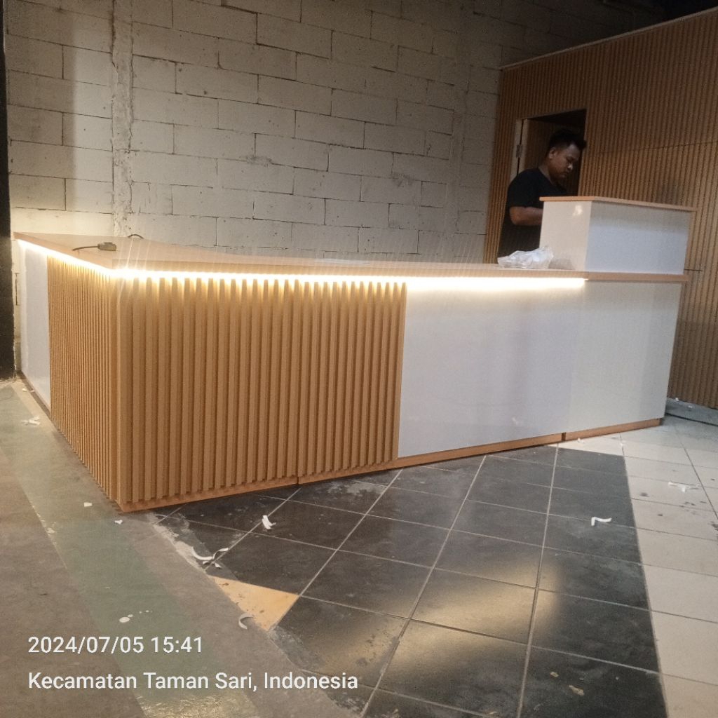 meja bartender and meja barista cafe shop