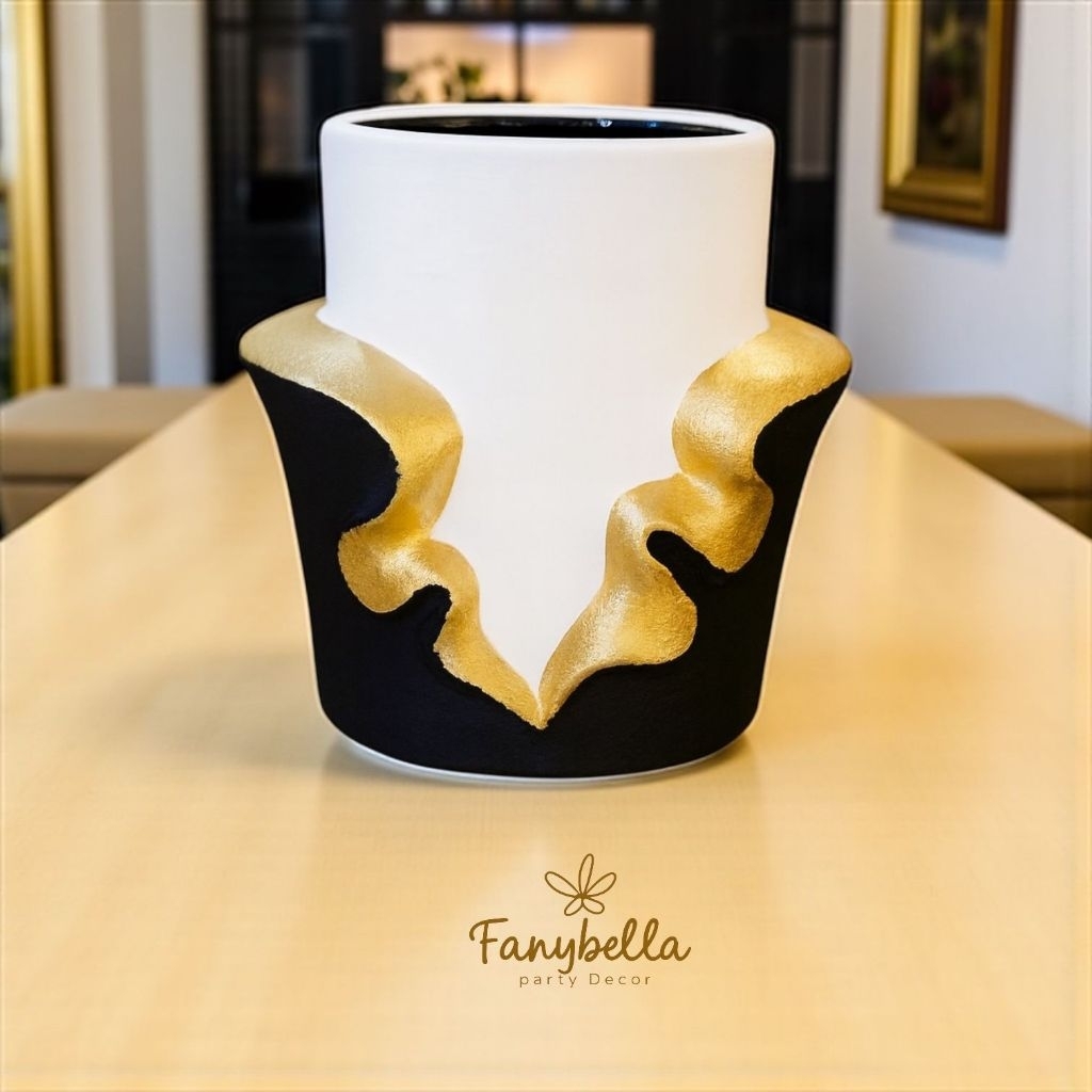 Pajangan Meja Vas Bunga Keramik Hitam Putih Gold Emas Guci Keramik Dekorasi Rumah/FANYBELLA