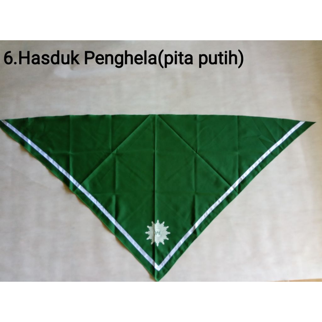 Hasduk HW Penghela untuk SMA/Pembina.