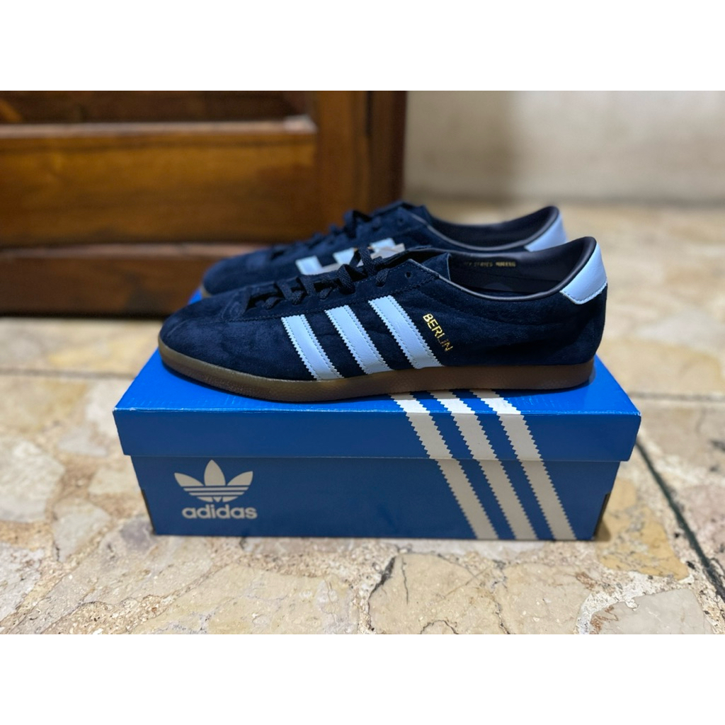 Adidas Berlin navy pantone city series