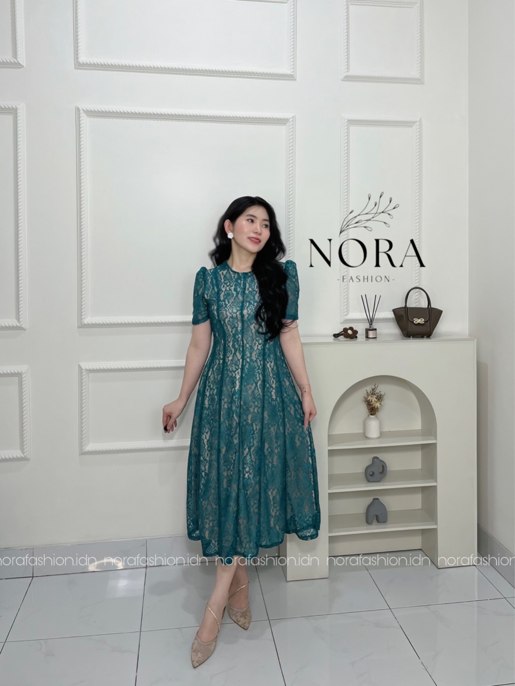 Gaun Wanita Premium Terbaru Simple Woman Dress Kekinian Cool Style Model Korea Desain Elegan Terlari