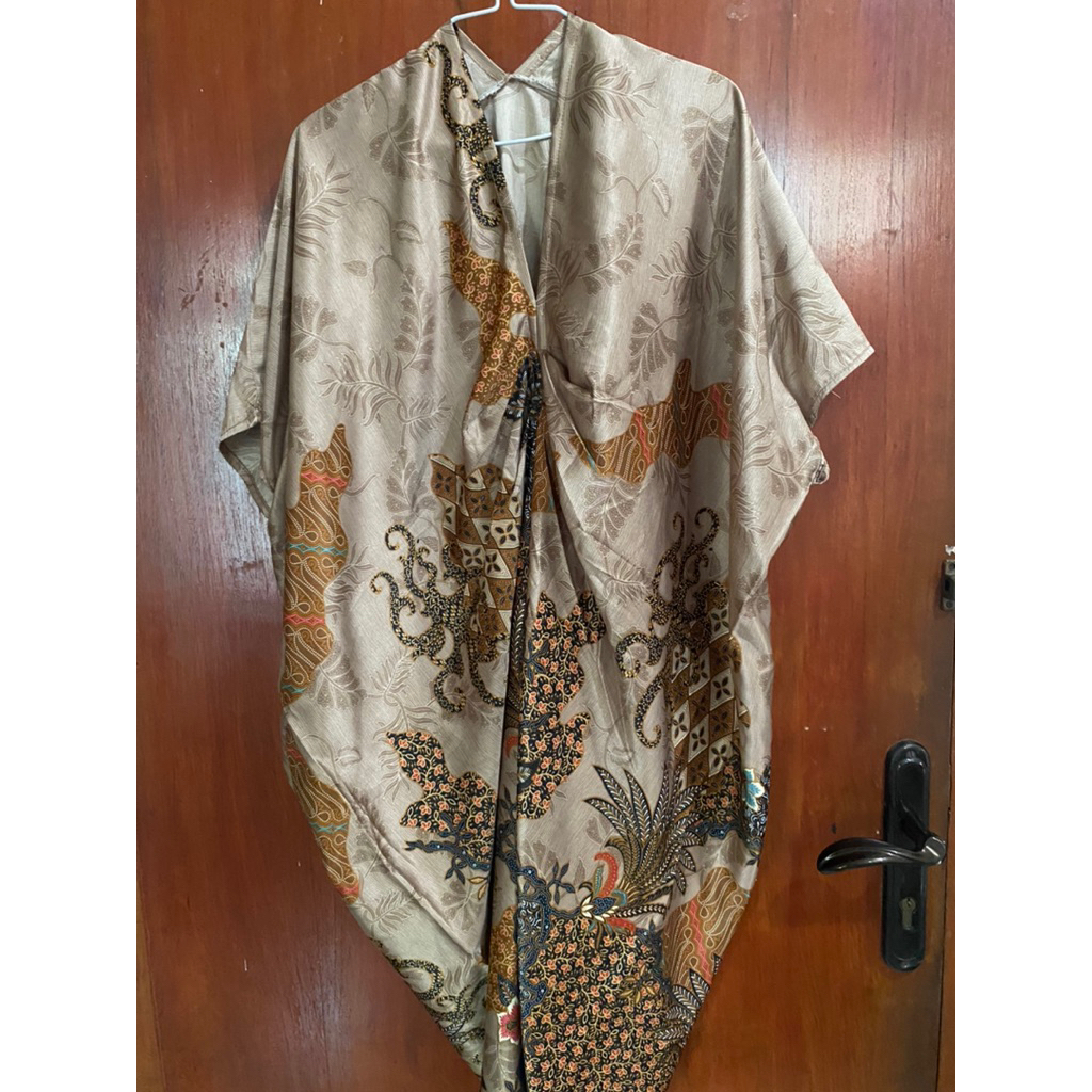 Preloved Gamis Satin
