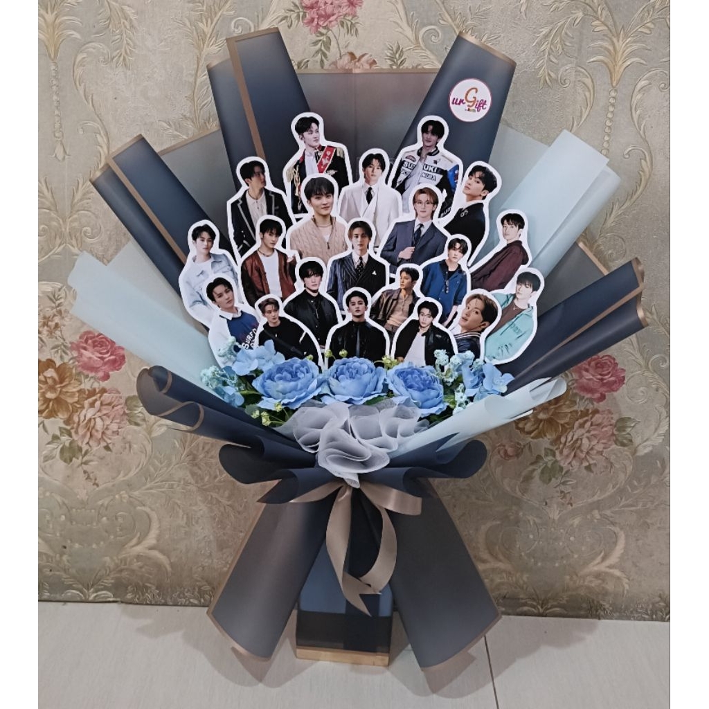 Buket Foto Idol Kpop Bouquet Photo Cutting Photocard Polaroid Buket Foto Custom BTS, Cortis, Enhypen