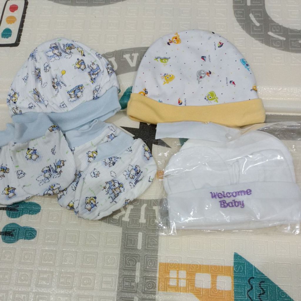PRELOVED TOPI BAYI