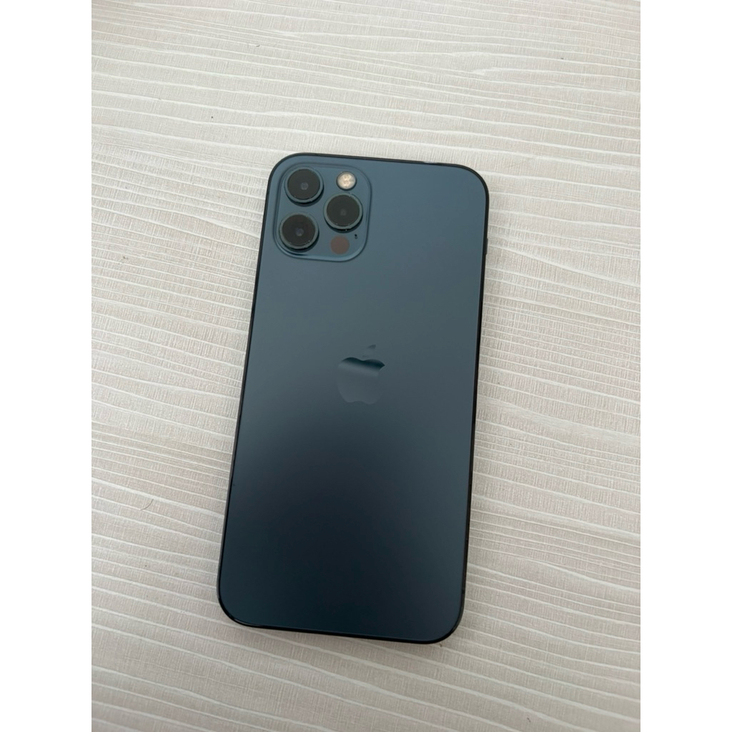 dijual iphone 12 pro 128 gb mulus pasific blue bekas pemakaian pribadi, bh 69%