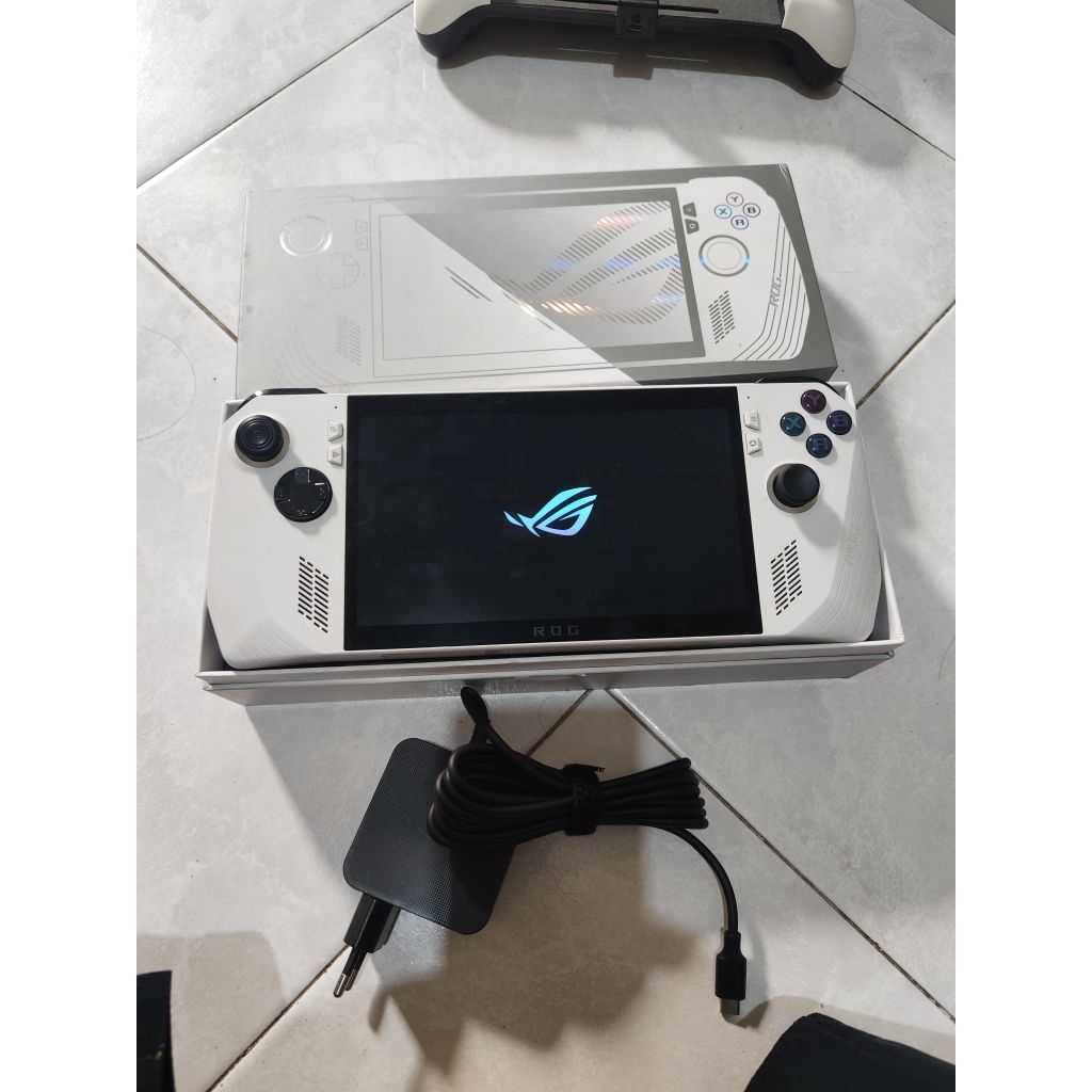 Asus Rog ally Z1 extreme