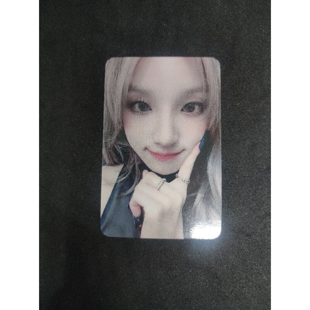 PC Official Yuqi Gidle 2nd album Idoustage (Chinese Ekslusif)