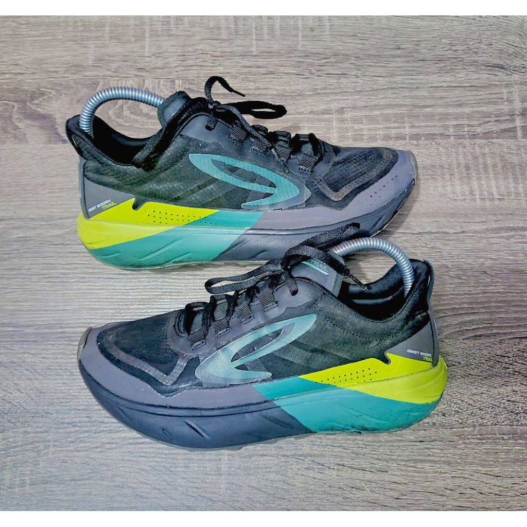 Sepatu Trail Run Outdoor Running 910 Nineten geist ekiden trail second / Bekas / Pre Loved