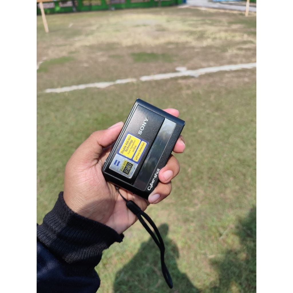 kamera digital sony t20