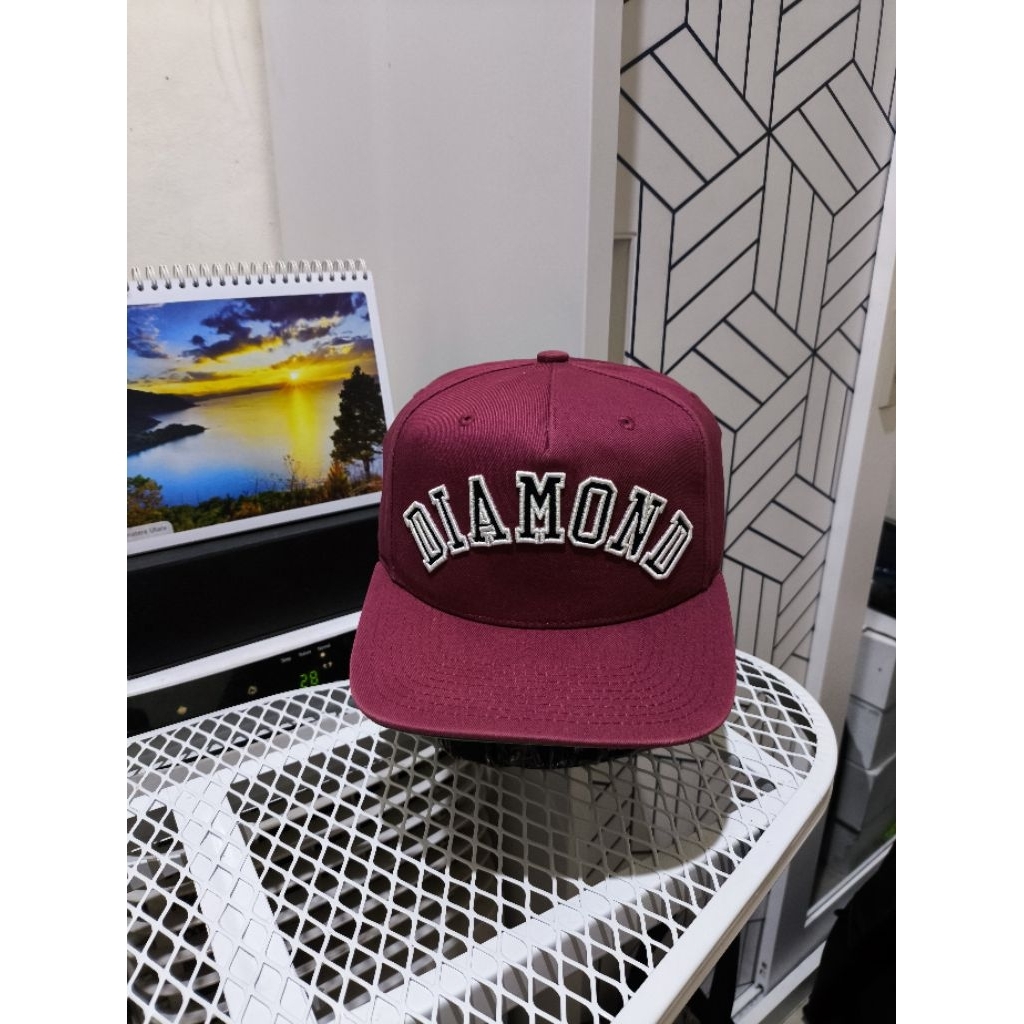 Topi Diamond Supply Maroon