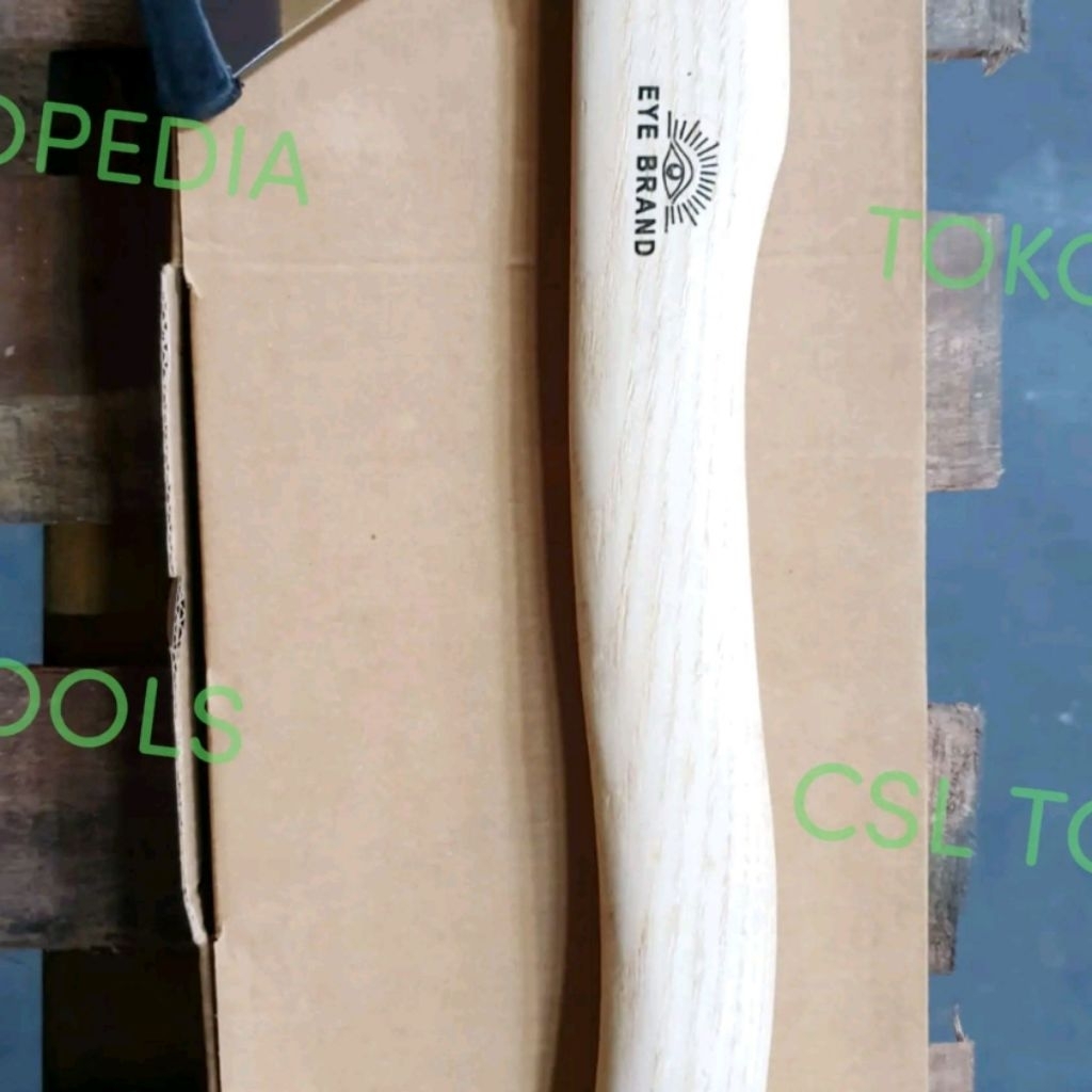 Kampak Mas Tajam Cap Mata 600Gram / Kampak Gagang Kayu Cap Mata 600 Gram