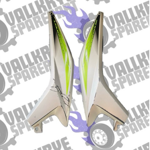 Vallkrye Sparepart - SAMBUNGAN BODY YAMAHA XEON KARBU/XEON RC 125 - (SATU SET) - ORIGINAL SECOND