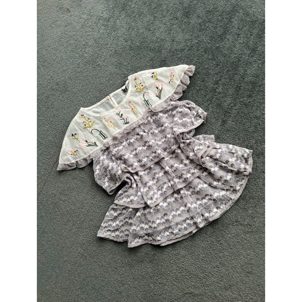 Atasan bordir umpak tingkat bunga love lilac istyle