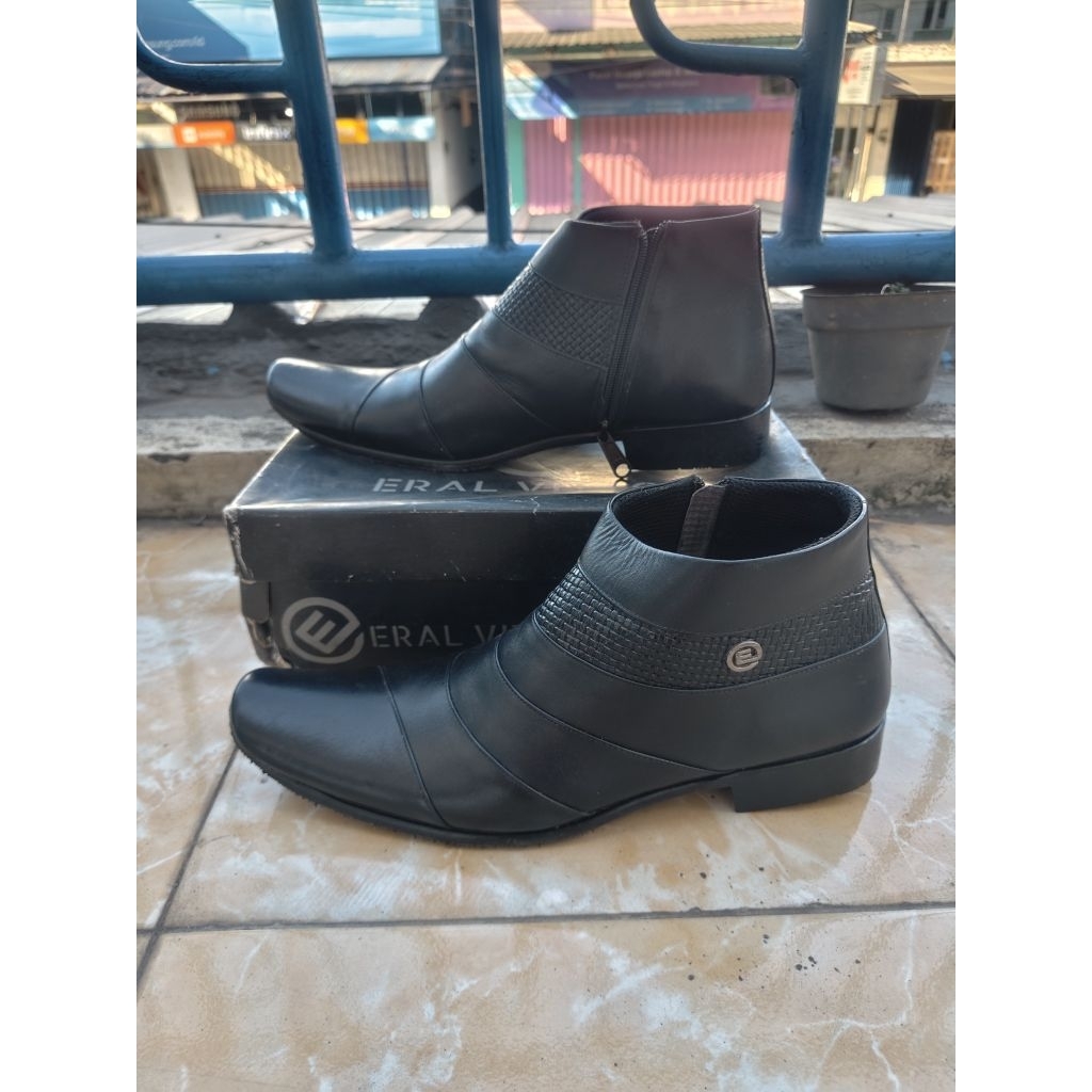 Sepatu Kulit Pria Eral Vittori Hitam