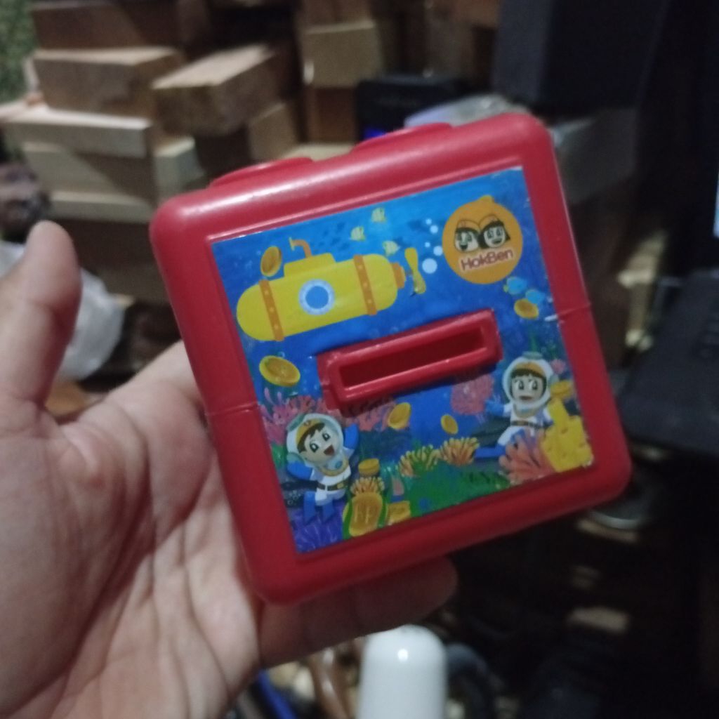 hokben toys coin bank hokben