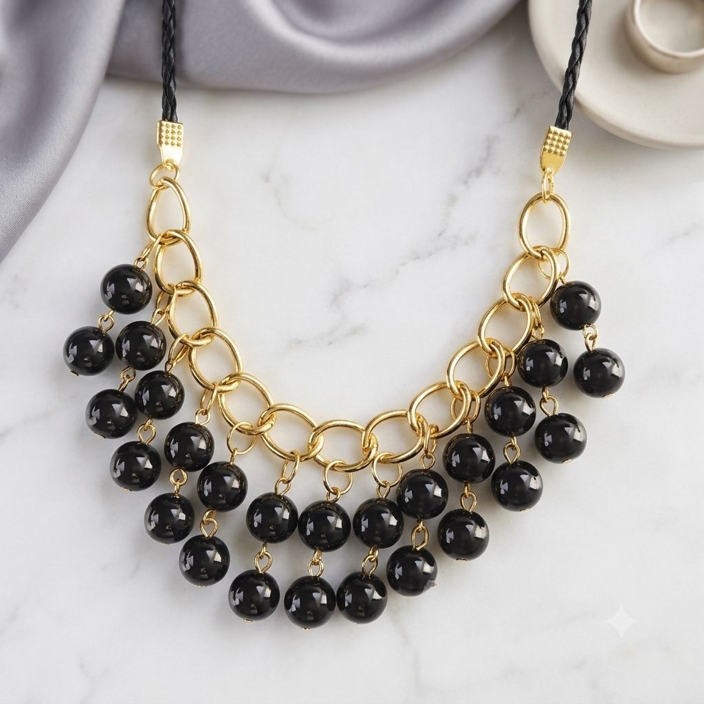 Kalung mutiara gantung hitam