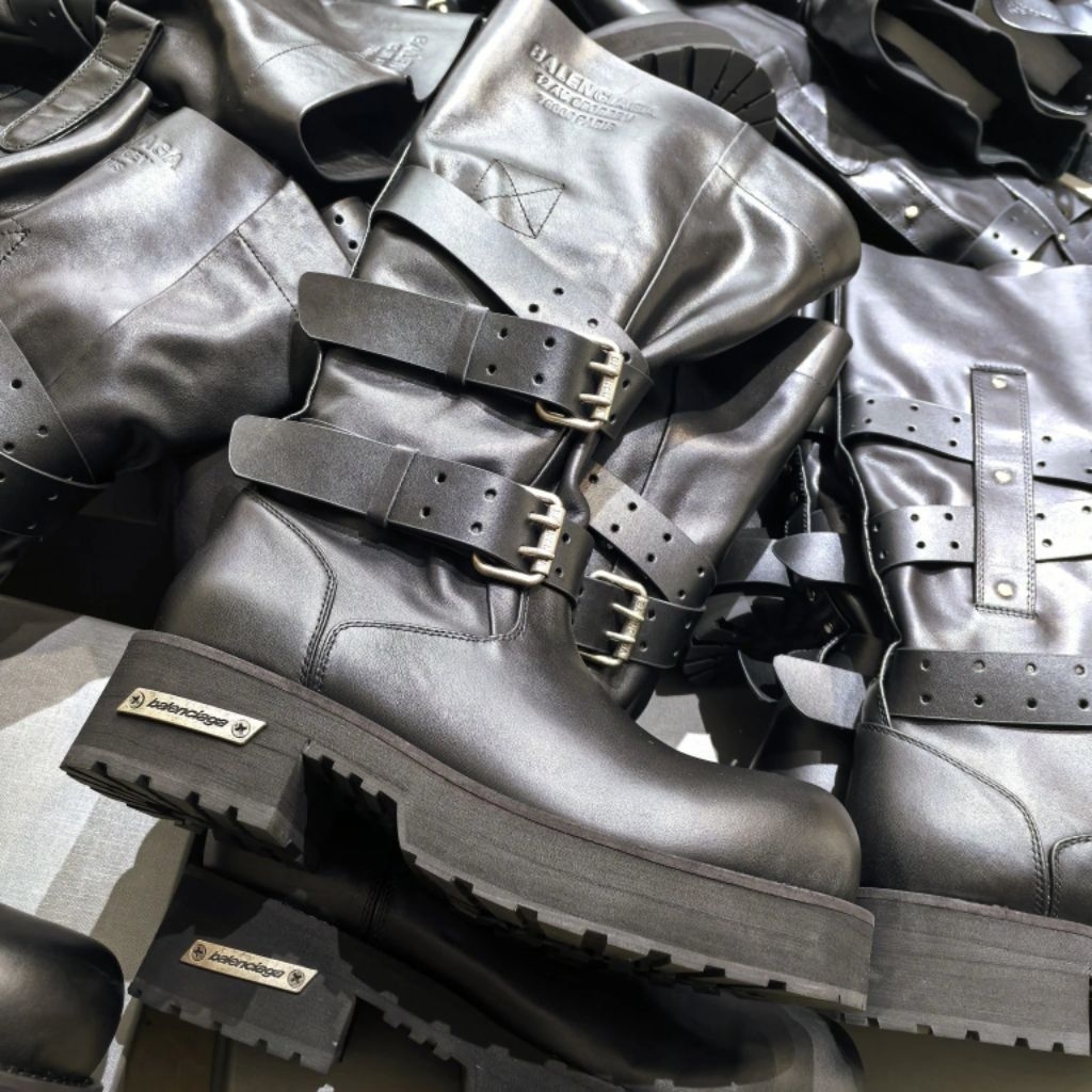 Venom Boots Black Calfskin Leather BLCG