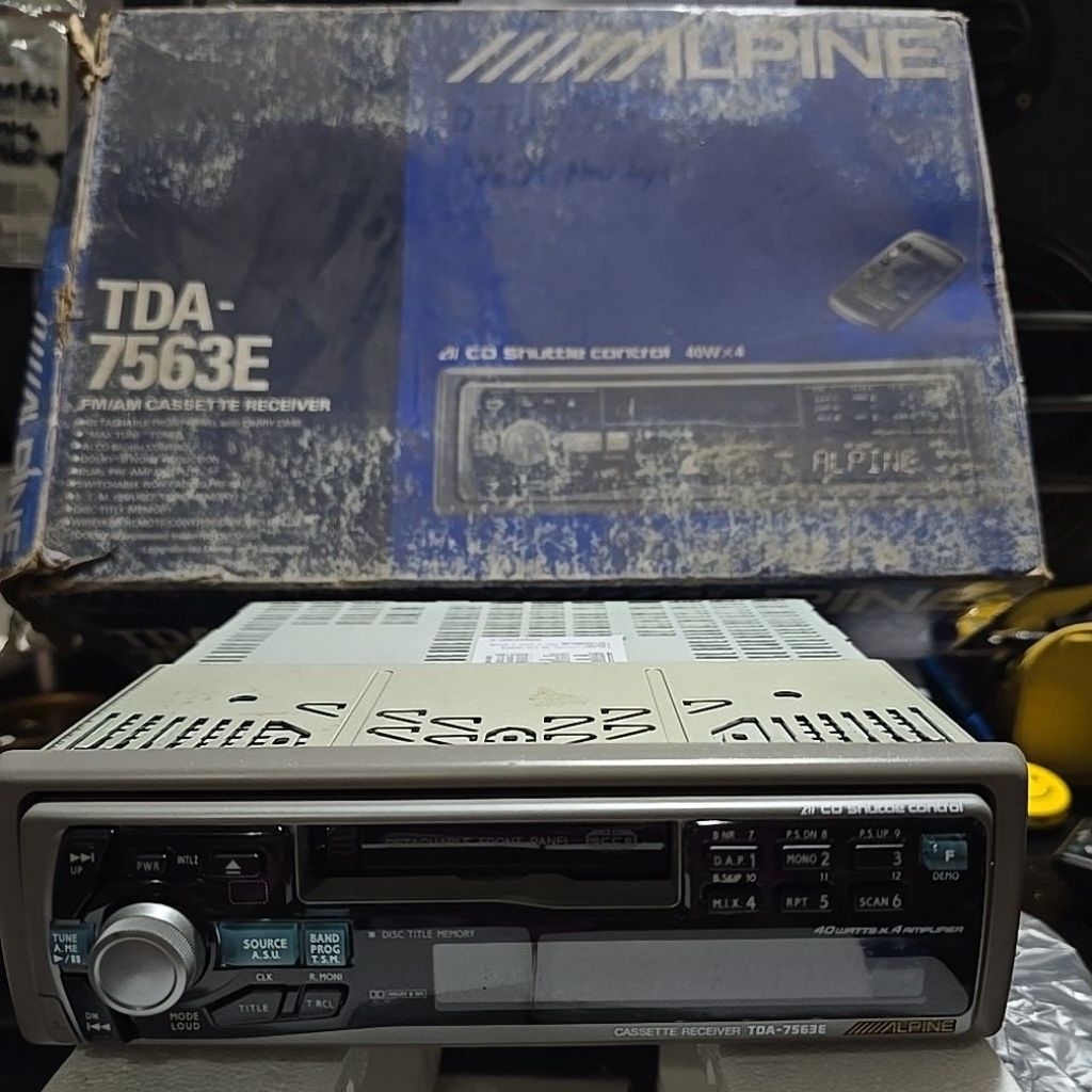 Alpine TDA-7563E single din Kaset Made in Korea
