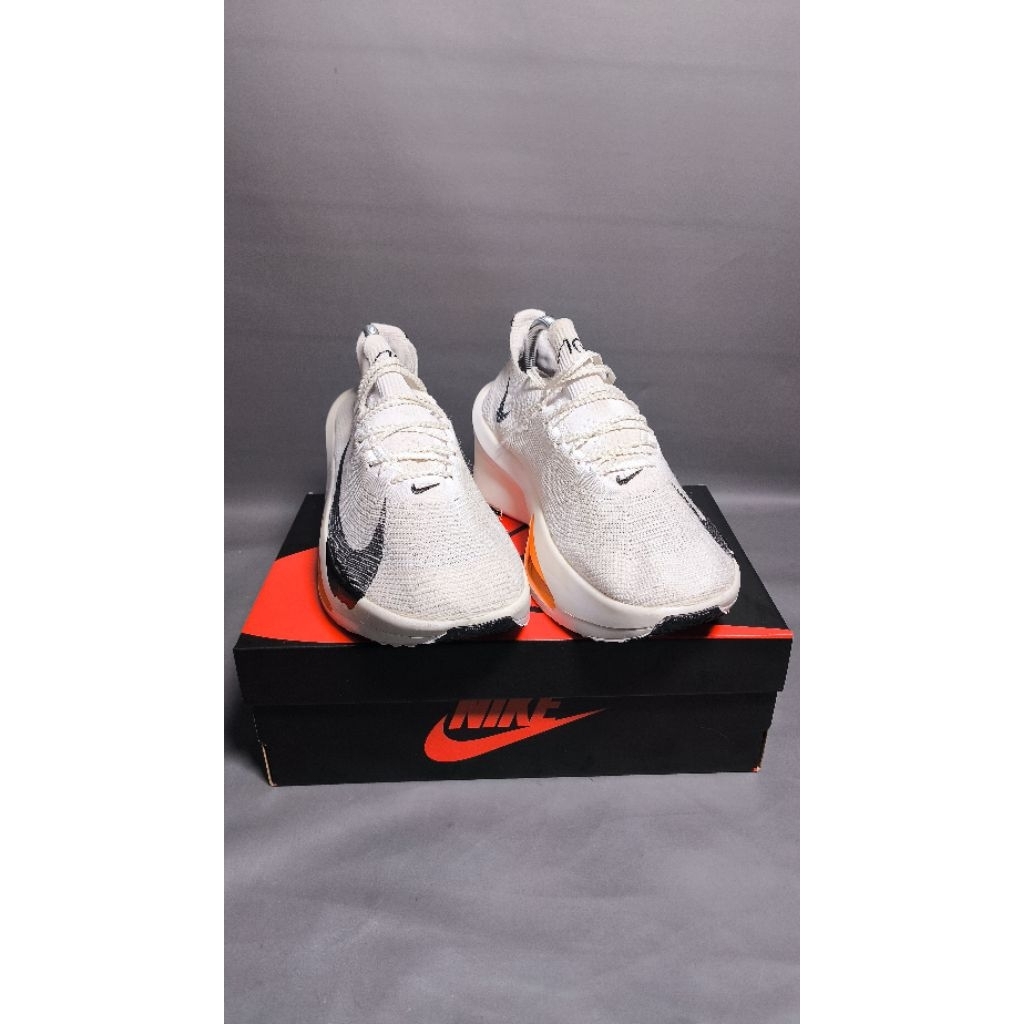 Sepatu running casual sneakers Nike Air Zoom Alphafly Second bekas