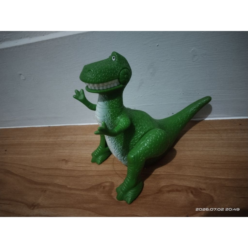 Mainan preloved happy meal mcd 1999 vintage toys story 2 rex disney
