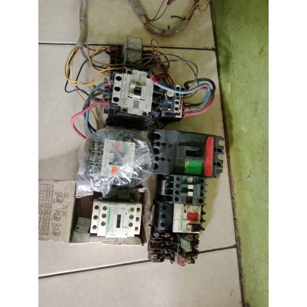 kontaktor listrik