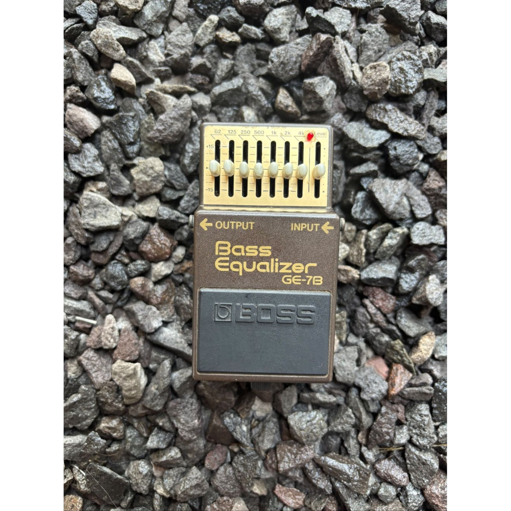 BOSS GE-7B BASS EQUALIZER MADE IN JAPAN