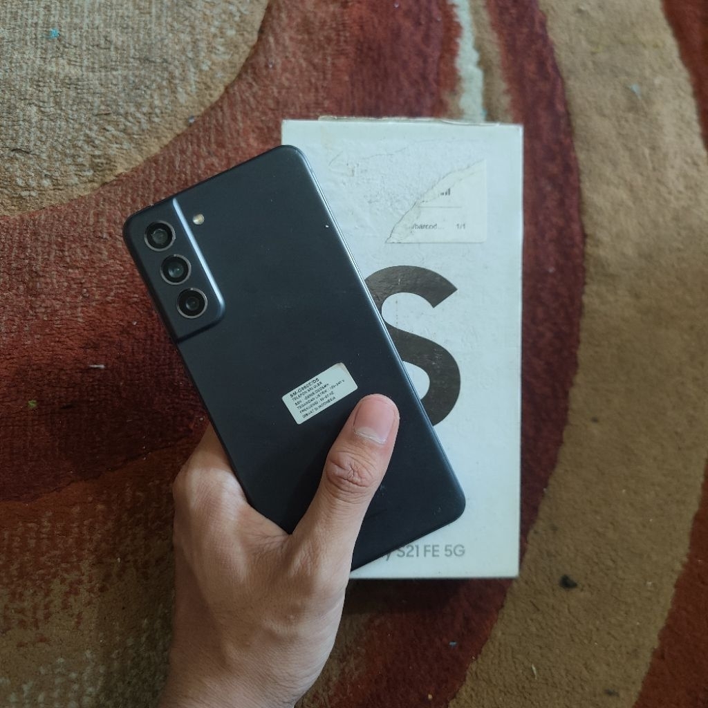 Samsung S21 FE 5G minus garis