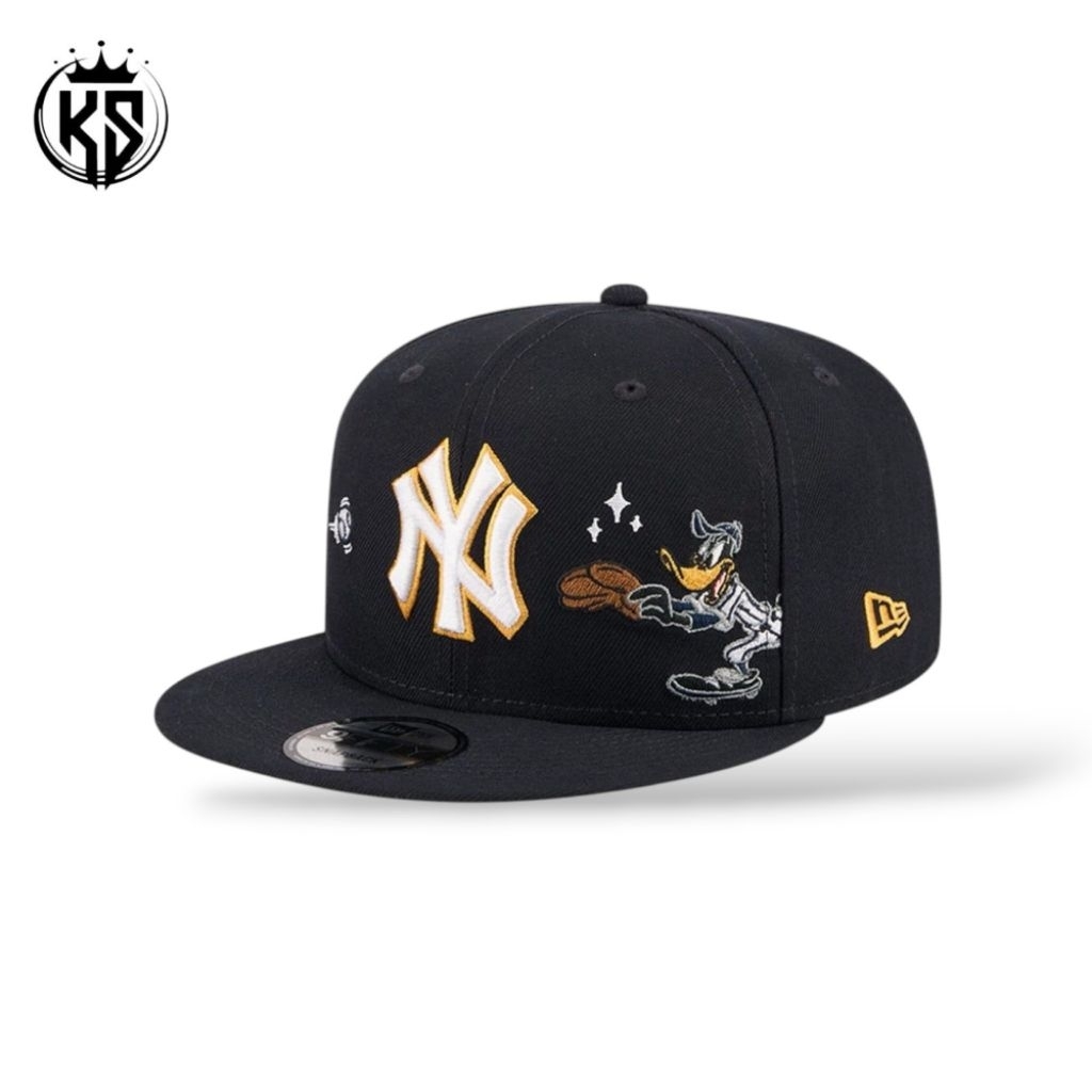 New Era Yankees MLB X Looney Tunes Daffy Duck Navy 9FIFTY Snapback Adjustable Cap
