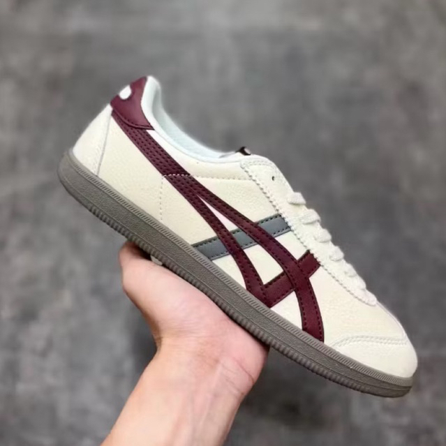 sepatu casual onitsuka tokuten burgundy pria dan wanita kekinian 100% original diskon promo dan sale