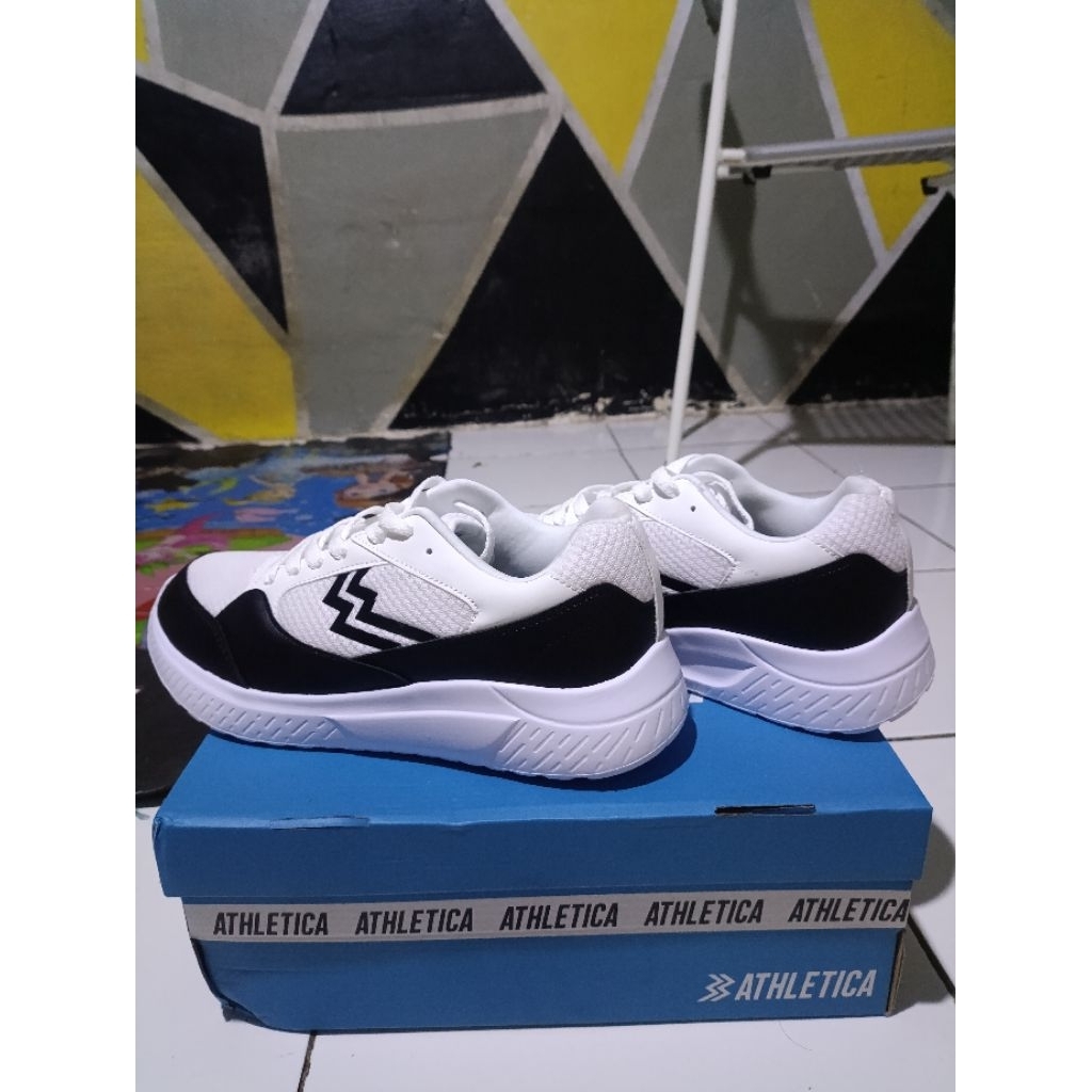 SEPATU ATHLETICA BLACK WHITE 41