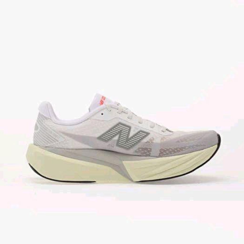 Sepatu Lari NB FuelCell Rebel V5 Raincloud/ Mineral/ White