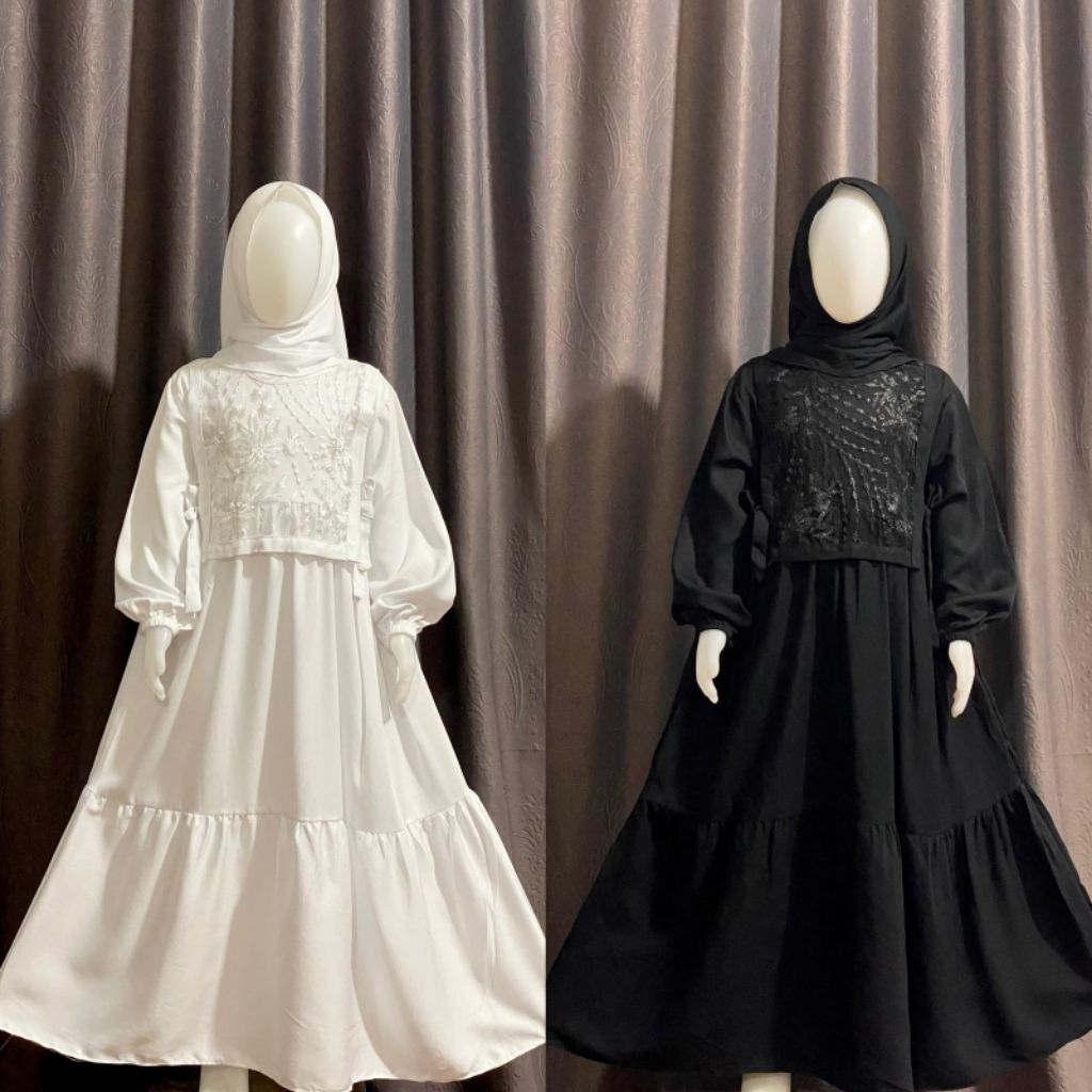 GAMIS MUSLIM ANAK PEREMPUAN KHUSUS HITAM DAN PUTIH BAHAN KATUN TWILL MIX RENDA DADA SET HIJAB SORONG