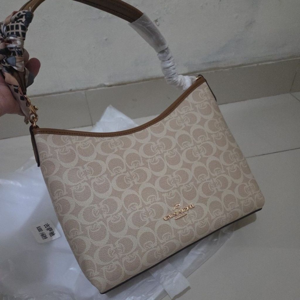 Gusachi bag hobo/Tas hobo Gusachi (NEW) SIZE MEDIUM FREE SYAL SPT D FOTO