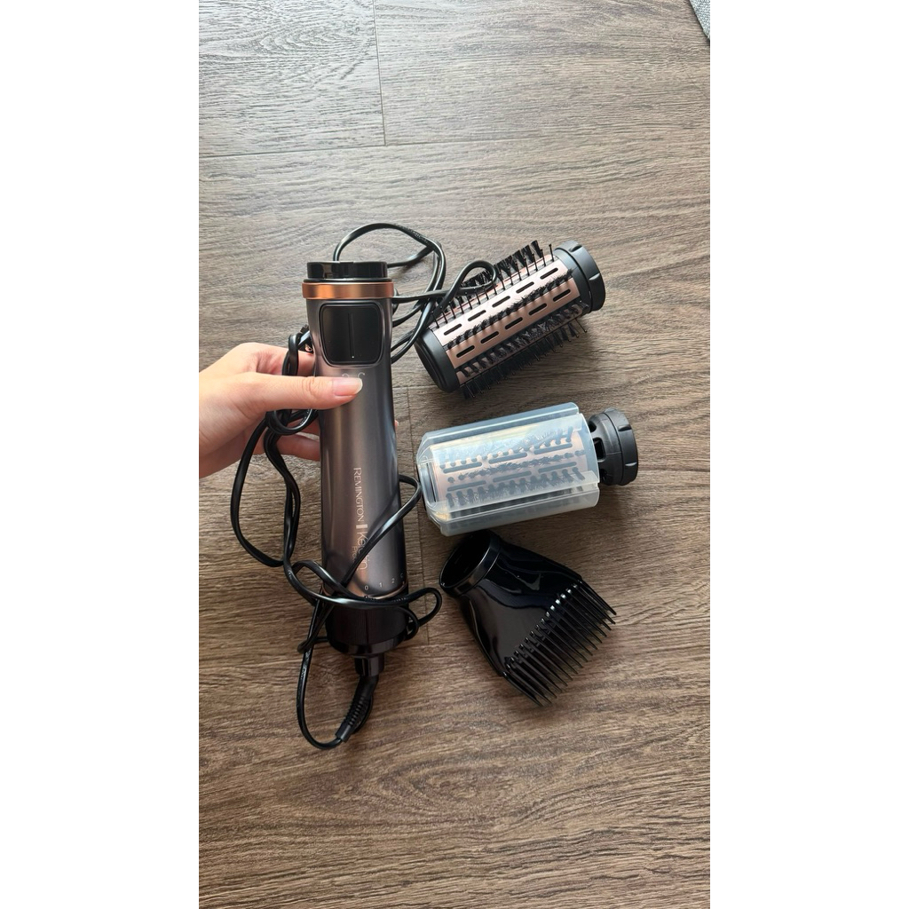 Preloved Blowdryer Remington