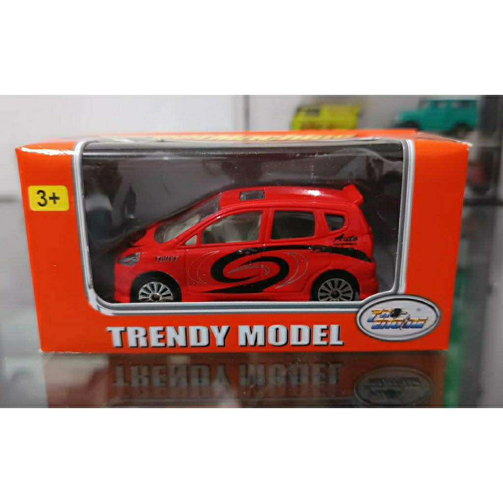 Diecast street machine Honda Jazz