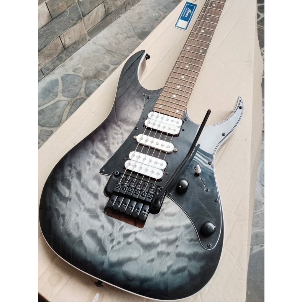 Gitar Ibanes RG New Custom