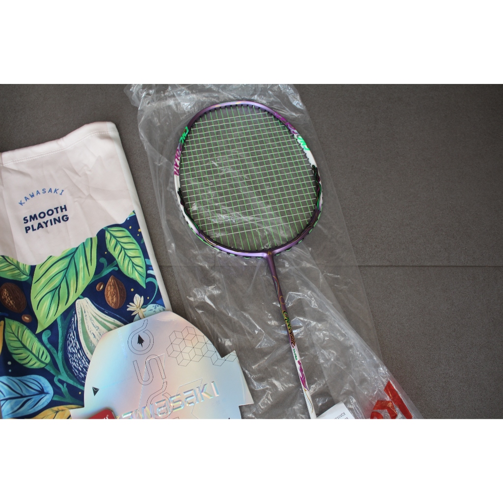 Raket Badminton Kawasaki Chocolate + yonex aerobite like new