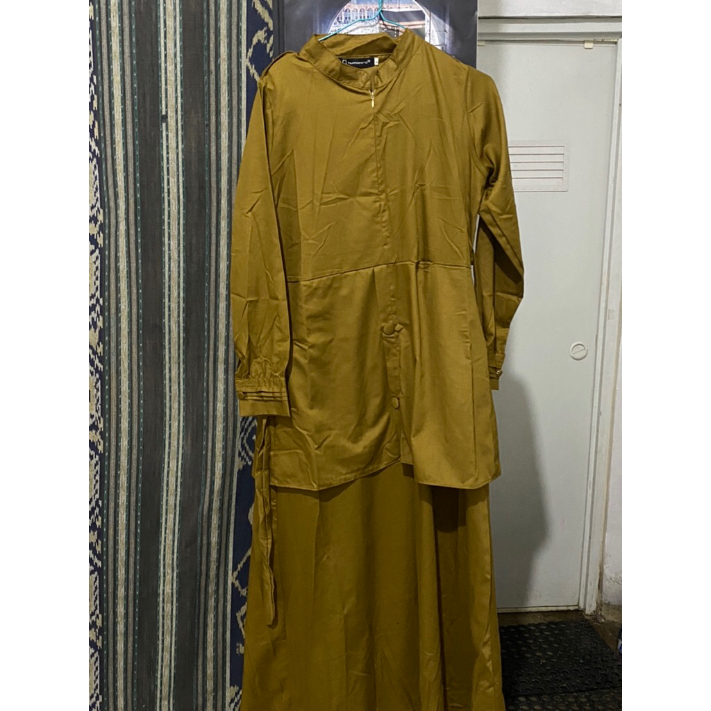 Preloved baju PDH KHAKI untuk PNS / GURU