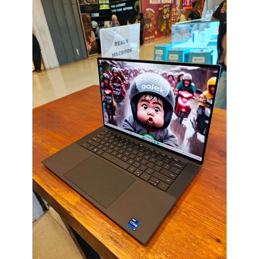 Dell Precision 5570 - 15,6 inch ( Touchscreen) i9 32/ 1TB