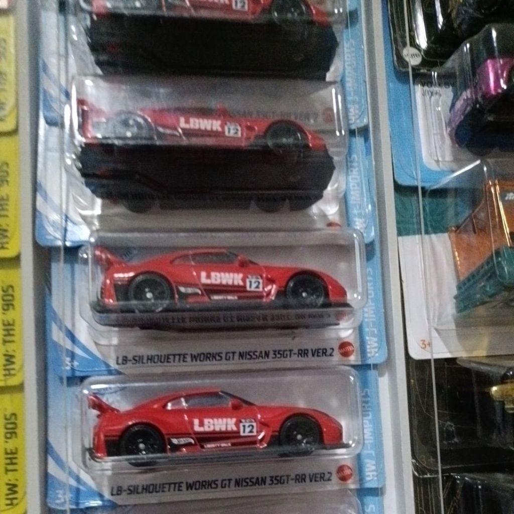 HOTWHEELS NISSAN R34 LBWK MERAH